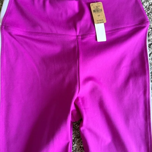 Brand New with tags Victorias Secret Pink Sports set - Picture 2 of 6